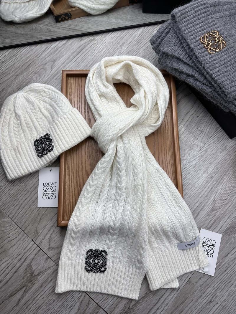 Loewe Caps Scarfs